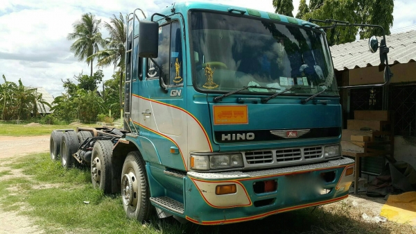 รถฮีโน่ 12 ล้อ 330 แรงม้า. / 335 แรงม้า. ( เปอร์เฟีย. ) ปี 49 - 50. , ( ขาย หัว , คัชซี. ) , ( มีขาย 2 คัน. )   ติดต่อ  081 - 6079515