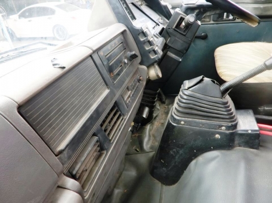 สิบล้อ Rocky 2 เพลา 175 แรงม้า ใช้งานน้อย สภาพเดิมสวยกริ๊บ สิบล้อ Rocky 2 เพลา 175 แรงม้า ใช้งานน้อย สภาพเดิมสวยกริ๊บ