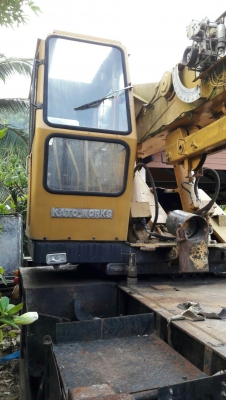 รถเครน ยางใหม่.   สลิงใหม่.   พร้อมใช้งาน  ทะเบียนพร้อม