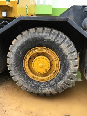 รถเครน ยางใหม่.   สลิงใหม่.   พร้อมใช้งาน  ทะเบียนพร้อม