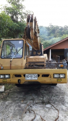 รถเครน ยางใหม่.   สลิงใหม่.   พร้อมใช้งาน  ทะเบียนพร้อม