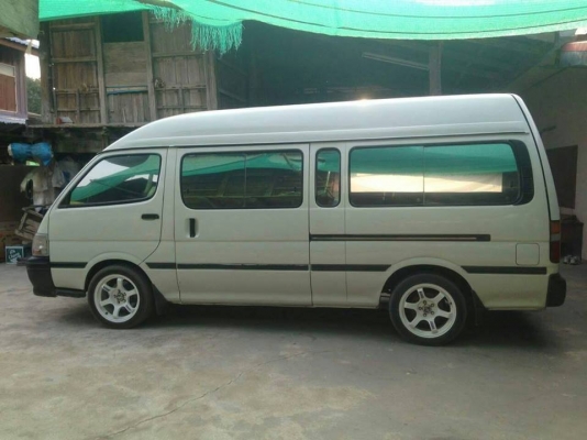 ขายรถตู้ หลังคาสูง ปี39 รถสวยสภาพดีมาก เครื่องดี ยางดี ภายในสวย แอร์เย็น เอกสารเล่มทะเบียนพร้อมโอน ราคา190,000 สนใจโทร 090-8588220คุณนะ 093-3258446คุณบิว หรือเข้าดูสินค้าอื่นๆได้ที่ www.truck.in.th/498 หรือเพจFacebook ณรงค์ ซื้อขายรถมือสอง (เว็บไซต์ส่วนตั