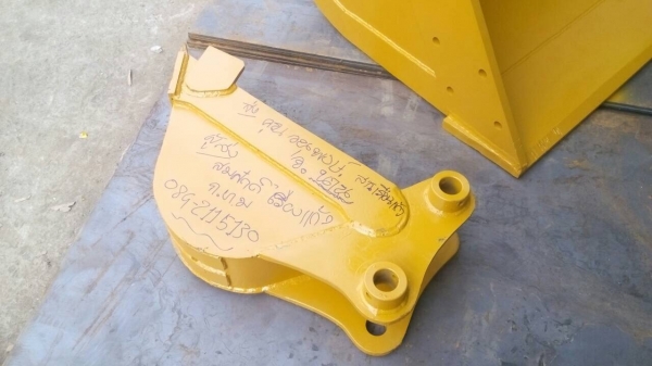 รับสั่งทำและขายบุ้งกี้ปากแคบสำหรับวางท่อปะปา รถแมคโคเล็ก. โคมัสสุ คุโบต้า ยันม่าร์ ทุกรุ่น   ขนาดความกว้าง 20-25-30 ซม รับประกันความแข็งแรง