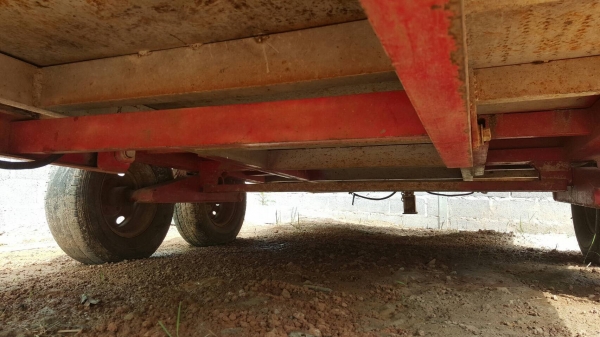 ขาย สารี่ 4 ล้อ มีหางพับ ใช้ลากรถเกี่ยวข้าว และแบคโฮเล็ก สภาพพร้อมใช้งานครับ