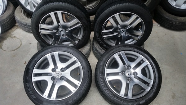 ขายล้อHONDA 15 พร้อมยาง 185/55/15 4 ล้อ  ด)  รัก 0851612347   LINE**ID  rukitsarr        .... https://www.facebook.com/jtg2010  ชมจากเวบทางร้านโดยตรง http://www.sahachareunyang.com/