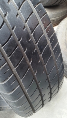 ขายล้อToyota yaris ขอบ 15 ยางปี13  4 ล้อ