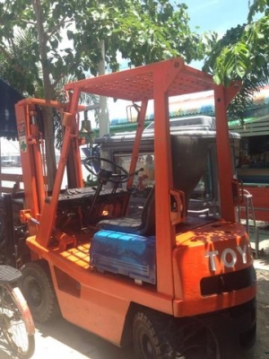 รถโฟล์คลิฟ ยก 1 ตัน