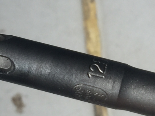 ขายสองชิ้น สิ่วยี่ห้อ Mokuba และ ดอกสว่านเจาะคอนกรีดแบบยาวอย่างดี ญี่ปุ่นทั้งคู่