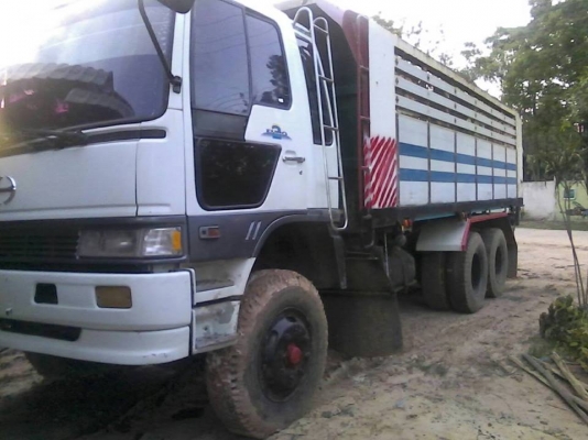 ขายรถดั้ม2เพลา 3M เครื่อง240แรง สโลกลาง พ.เพาเวอร์ เบรกจิฟฟี่ ภายในสวย เอกสารพร้อมโอน ราคา970,000 สนใจโทร 090-8588220คุณนะ 093-3258446คุณบิว หรือเข้าดูสินค้าอื่นๆได้ที่ www.narong2truck.com หรือ www.truck.in.th/498 หรือเพจFacebook ณรงค์ ซื้อขายรถมือสอง (เ