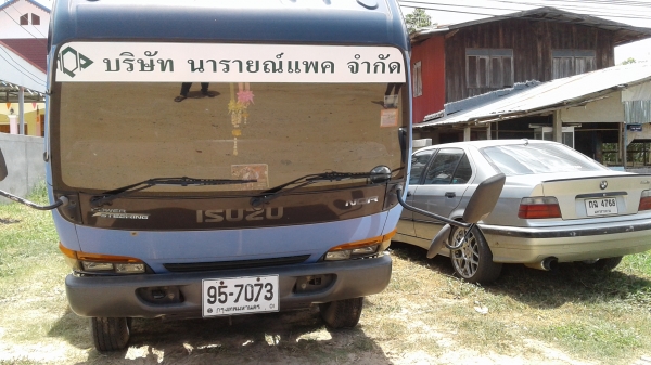 หกล้อ อีซูชุ NQR140ปี46 มีหลังคาเบาะครบ รับสั่ง-พนักงาน-นักเรียน ช่วงยาว5.50ม สภาพดีพร้อม หัวบางเดิมสวยพายในครบ พร้อมใช้งาน ทะเบียนพร้อมโอน