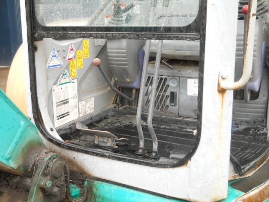 Komatsu PC35MR-1 รถขุด รอนำเข้าจากญี่ปุ่น โทร. 080-6565422 (หนิง)