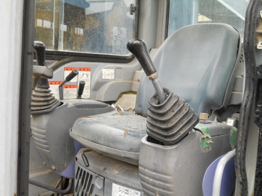 Komatsu PC35MR-1 รถขุด รอนำเข้าจากญี่ปุ่น โทร. 080-6565422 (หนิง)