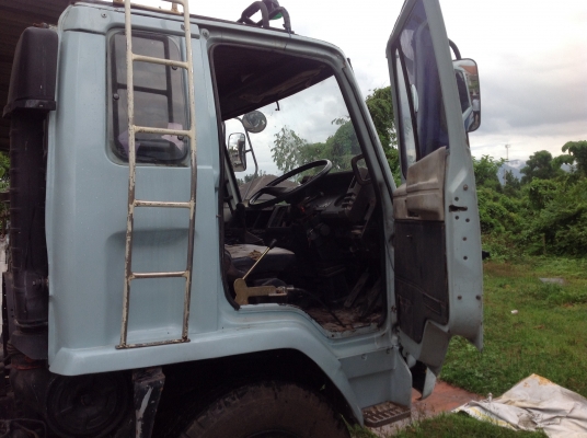 หกล้อดั้มISUZU175เบรคจิ้บฟี้ปี97โทร081-2729720,081-4220208