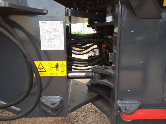 รถตักล้อยาง KOMATSU WA380-6 สภาพสวยพร้อมใช้ ติดต่อ 087-9118593