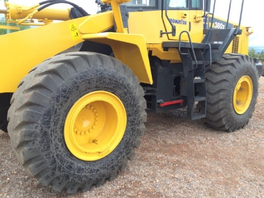 รถตักล้อยาง KOMATSU WA380-6 สภาพสวยพร้อมใช้ ติดต่อ 087-9118593