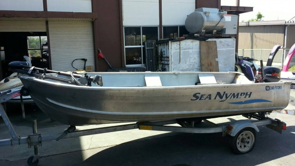 เรืออลูมิเนียมครบชุด เครื่องYAMAHA 15 แรง พร้อมเทลเลอร์ ‪#&lrm;สอบถามโทร‬. 081-4047671 คุณนรินทร์