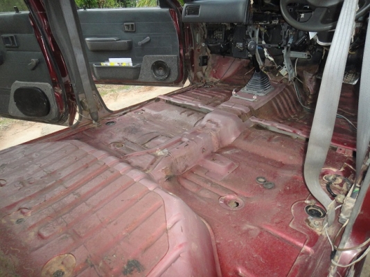 Toyota ไมตี้ X 4ประตู ดีเซล 2500 พวงมาลัยเพาเวอร์ เซ็นทรัลล็อค Toyota ไมตี้ X 4ประตู ดีเซล 2500 พวงมาลัยเพาเวอร์ เซ็นทรัลล็อค