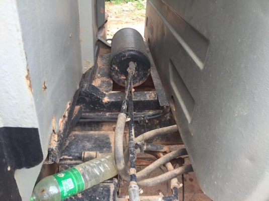 6 ล้อดั้ม 165 แรง ISUZU เฟืองท้ายใหญ่ มีแอรื์ มีพาวเวอร์ คัสซีดี เล่มพร้อม