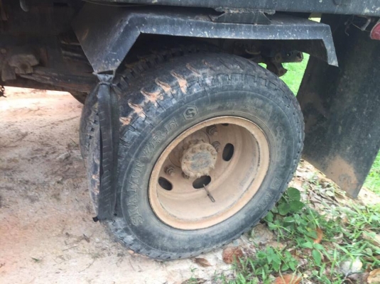 6 ล้อดั้ม 165 แรง ISUZU เฟืองท้ายใหญ่ มีแอรื์ มีพาวเวอร์ คัสซีดี เล่มพร้อม