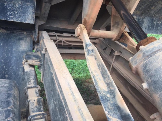 6 ล้อดั้ม 165 แรง ISUZU เฟืองท้ายใหญ่ มีแอรื์ มีพาวเวอร์ คัสซีดี เล่มพร้อม