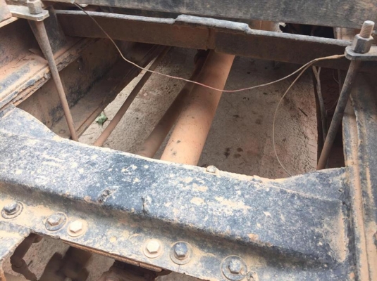 6 ล้อดั้ม 165 แรง ISUZU เฟืองท้ายใหญ่ มีแอรื์ มีพาวเวอร์ คัสซีดี เล่มพร้อม