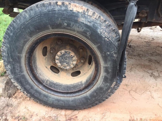 6 ล้อดั้ม 165 แรง ISUZU เฟืองท้ายใหญ่ มีแอรื์ มีพาวเวอร์ คัสซีดี เล่มพร้อม