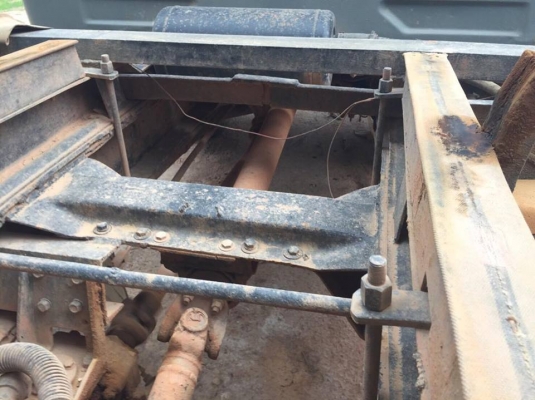 6 ล้อดั้ม 165 แรง ISUZU เฟืองท้ายใหญ่ มีแอรื์ มีพาวเวอร์ คัสซีดี เล่มพร้อม