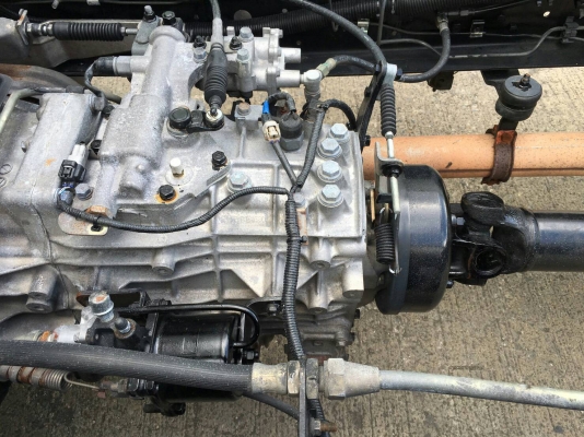 6 ล้อ HINO หัวลาก  เครื่อง JO7   210 แรงม้า กระจกไฟฟ้า,แบตเตอรี่ใหม่,แอร์เย็น