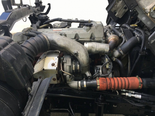 6 ล้อ HINO หัวลาก  เครื่อง JO7   210 แรงม้า กระจกไฟฟ้า,แบตเตอรี่ใหม่,แอร์เย็น