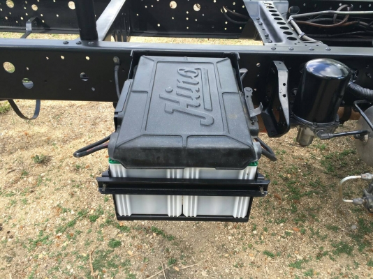 6 ล้อ HINO หัวลาก  เครื่อง JO7   210 แรงม้า กระจกไฟฟ้า,แบตเตอรี่ใหม่,แอร์เย็น