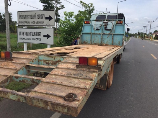 6 ล้อท้ายลาด 145 แรง สภาพดี รถห้างวางหัวนอก เล่มพร้อม