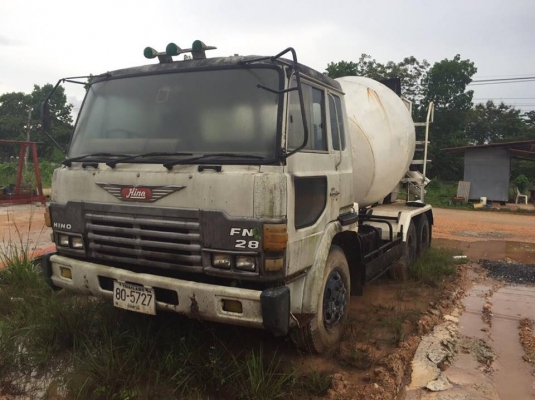 10 ล้อโม่ปูน 2 เพลา 260 แรง สภาพดี โม่ตรง รถพร้อม เล่มพร้อม