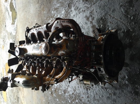 เครื่องHINO EH700