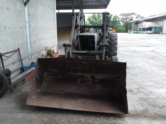 รถไถตัก ford 77