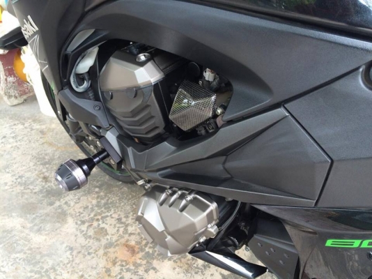 Z800 ปี 2014 ไมล์ 14,XXX สภาพใหม่ๆ Z800 ปี 2014 ไมล์ 14,XXX สภาพใหม่ๆ