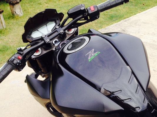 Z800 ปี 2014 ไมล์ 14,XXX สภาพใหม่ๆ Z800 ปี 2014 ไมล์ 14,XXX สภาพใหม่ๆ