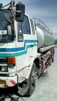 10 ล้อน้ำมัน 195 แรง FVM32MY R รถห้างแท้ ถัง 16000 ลิตร โหลดล่าง