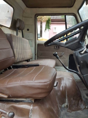 รถโม่ปูน HINO 2.5 คิว เครื่อง HO7C ไม่มีทะเบียน