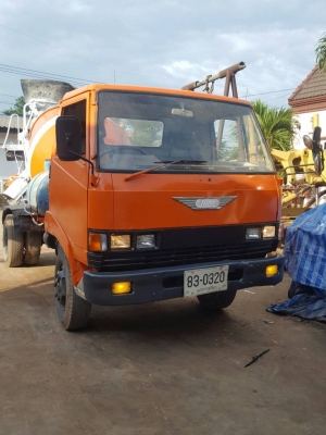 รถโม่ปูน HINO FC 2.5 คิว