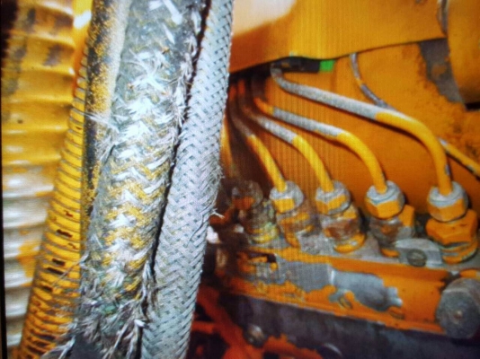 รถปูยาง DEMAG รถปูยาง DEMAG