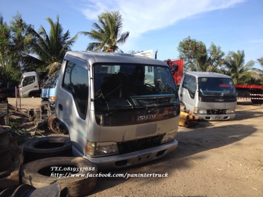 FROM JAPANหัวเก๋งรถบรรทุก 6 ล้อกลาง CABIN ISUZU NPR71L *หัวการ์ตูน*(รุ่นใหม่ยกหัวได้/มีแหนบ /มีคัสซี) ราคาเพียง 76,000 บาท สนใจรีบติดต่อ 0819337688