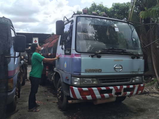 รถน้ำมัน fc4j ติดต่อ 080-1405528