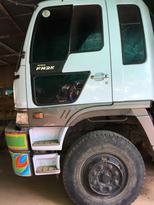 HINO 2K ปี 42  240แรง พ่วง 18 ล้อ ดั้ม เครื่อง เกียร์ เดิม ๆ ทั้งคัน
