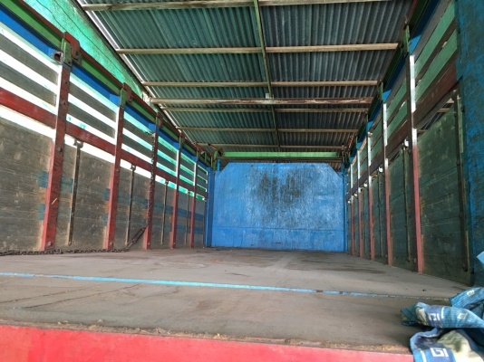 HINO 2K ปี 42  240แรง พ่วง 18 ล้อ ดั้ม เครื่อง เกียร์ เดิม ๆ ทั้งคัน