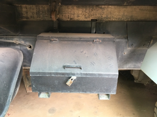 HINO 2K ปี 42  240แรง พ่วง 18 ล้อ ดั้ม เครื่อง เกียร์ เดิม ๆ ทั้งคัน