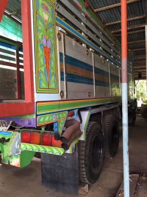 HINO 2K ปี 42  240แรง พ่วง 18 ล้อ ดั้ม เครื่อง เกียร์ เดิม ๆ ทั้งคัน