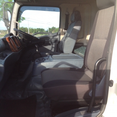 ขาย HINO MAGA 10 ล้อ ยาว7.50 พื้นเรียบเก็บงานพร้อมใช้ สนใจติดต่อ 0819945673 สมพงษ์