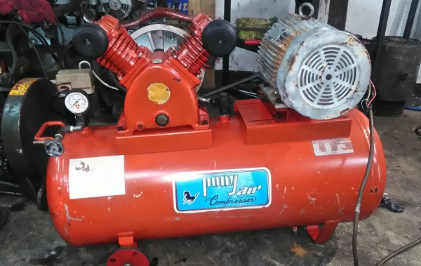 **ขายถูกๆครับ**ปั้มลมมือสองจากญี่ปุ่น..Pony 3 แรง ถัง 75 ลิตร..ทดสอบเรียบร้อยทุกระบบใช้งานได้ดีมากๆครับ