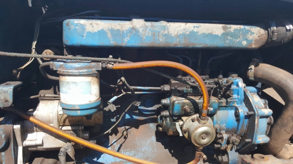 ขาย รถไถ FORD 5000 รถใช้งานได้ ไม่มีอุปกรณ์ เอาไปติดคีบอ้อย มีเล่มทะเบียน