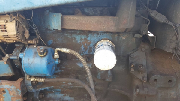 ขาย รถไถ FORD 5000 รถใช้งานได้ ไม่มีอุปกรณ์ เอาไปติดคีบอ้อย มีเล่มทะเบียน